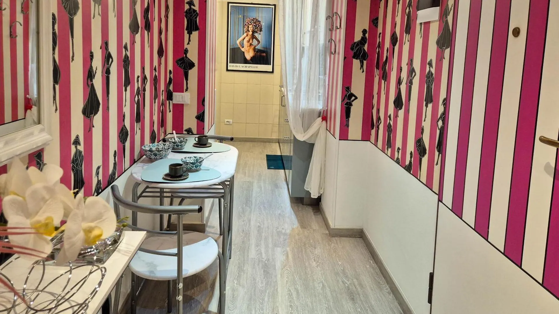 La Petite Maison Desenzano del Garda 0*,  Itália